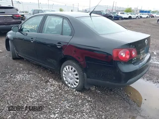 2008 Volkswagen Jetta S z VIN 3VWJM71K98M124551, wystawiony jako IAAI lot #42365053 z przebiegiem 198 002 mil mil oraz . Historia ofert i sprzedaży dostępna na DreamBid. Obrazek 3.
