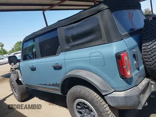2022 Ford Bronco with VIN 1FMEE5DP9NLB61055, listed as a IAAI auction lot 42359888 with 70,668 mi miles and . Bid and sale history available at DreamBid. Image 15.