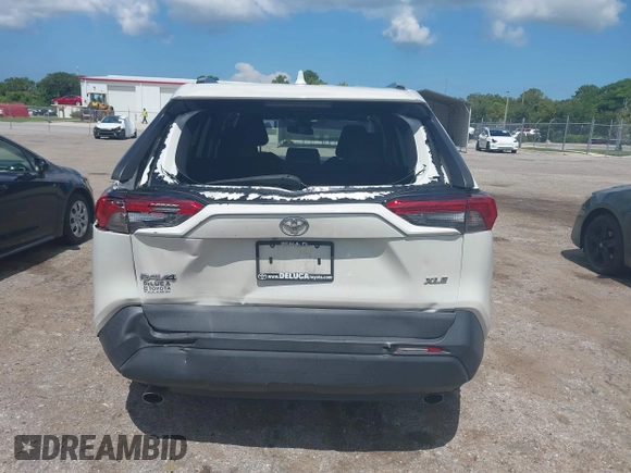 2021 Toyota RAV4 XLE Premium with VIN 2T3C1RFV0MW107651, listed as a IAAI auction lot 42558254 with 68,286 mi miles and . Bid and sale history available at DreamBid. Image 16.