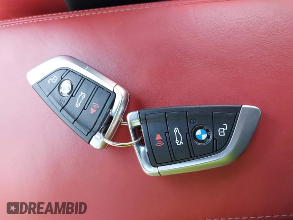 2024 BMW M4 Competition xDrive with VIN WBS33BA06RCP68911, listed as a IAAI auction lot 41166456 with 11,081 mi miles and . Bid and sale history available at DreamBid. Image 11.
