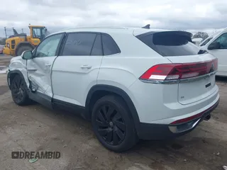 2024 Volkswagen Atlas SE с VIN 1V2HE2CAXRC235388, выставлен на аукционе IAAI как лот 42077564 с пробегом 18 582 миль миль и . История ставок и продаж доступна на DreamBid. Изображение 3.
