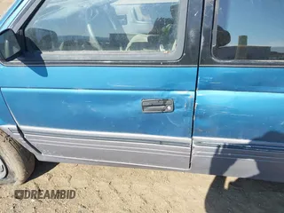 1993 Dodge Grand Caravan with VIN 1B4GH54R3PX606744, listed as a IAAI auction lot 42135204 with 159,517 mi miles and . Bid and sale history available at DreamBid. Image 13.