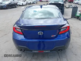 2023 Toyota 86 с VIN JF1ZNBC10P8760407, выставлен на аукционе IAAI как лот 42131556 с пробегом 10 458 миль миль и . История ставок и продаж доступна на DreamBid. Изображение 15.
