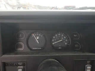 1994 Jeep Cherokee SE with VIN 1J4FJ28S4RL185992, listed as a Copart auction lot 80235064 with 208,126 mi miles and Salvage Title. Bid and sale history available at carsss.com. Image 9.