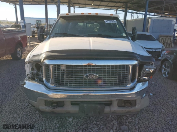 2000 Ford Excursion Limited with VIN 1FMSU43F5YEC51675, listed as a Copart auction lot 87761975 with 297,491 mi miles and Salvage Title. Bid and sale history available at carsss.com. Image 5.