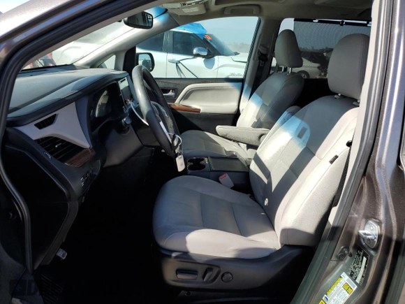 2016 Toyota Sienna Ltd with VIN 5TDDK3DC9GS139990, listed as a Copart auction lot 49507805 with 171,047 mi miles and Salvage Title. Bid and sale history available at carsss.com. Image 7.