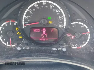 2015 Volkswagen Beetle Fleet Edition с VIN 3VWF17AT8FM647581, выставлен на аукционе IAAI как лот 42320180 с пробегом 148 257 миль миль и . История ставок и продаж доступна на DreamBid. Изображение 7.