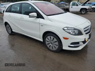 2017 Mercedes-Benz B with VIN WDDVP9AB6HJ016933, listed as a Copart auction lot 78707103 with 32,375 mi miles. Bid and sale history available at carsss.com. Image 4.