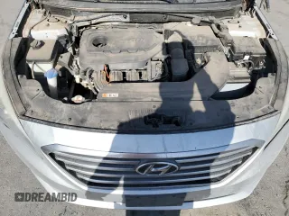 2016 Hyundai Sonata SE с VIN 5NPE24AF3GH377977, выставлен на аукционе Copart как лот 52004995 с пробегом 136 199 миль миль и Списание • Salvage title. История ставок и продаж доступна на DreamBid. Изображение 13.