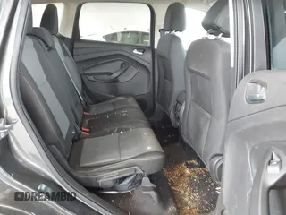 2017 Ford Escape SE z VIN 1FMCU9G93HUC97081, wystawiony jako IAAI lot #42327866 z przebiegiem 97 580 mil mil oraz . Historia ofert i sprzedaży dostępna na DreamBid. Obrazek 8.