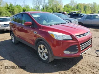 2016 Ford Escape SE z VIN 1FMCU9GX1GUA52213, wystawiony jako Copart lot #57137545 z przebiegiem 142 646 mil mil oraz Czysty tytuł • Clean title. Historia ofert i sprzedaży dostępna na DreamBid. Obrazek 4.