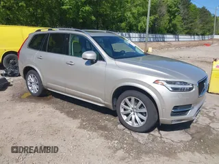 2016 Volvo XC90 T6 Momentum z VIN YV4A22PK2G1024836, wystawiony jako IAAI lot #42038599 z przebiegiem 85 511 mil mil oraz . Historia ofert i sprzedaży dostępna na DreamBid. Obrazek 1.