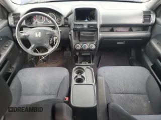 2006 Honda CR-V LX z VIN JHLRD78556C031663, wystawiony jako Copart lot #59238525 z przebiegiem 249 168 mil mil oraz Czysty tytuł • Clean title. Historia ofert i sprzedaży dostępna na DreamBid. Obrazek 8.
