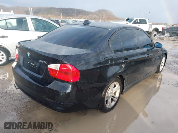 2008 BMW 3 Series 328i with VIN WBAVA33518KX87050, listed as a IAAI auction lot 40961613 with 189,357 mi miles and . Bid and sale history available at DreamBid. Image 4.