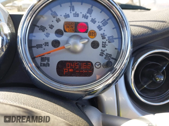 2007 MINI Convertible S with VIN WMWRH33547TL94374, listed as a IAAI auction lot 40910780 with 45,162 mi miles and . Bid and sale history available at DreamBid. Image 15.
