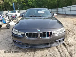 2018 BMW 3 Series 330i xDrive with VIN WBA8D9G55JNU71401, listed as a Copart auction lot 60206935 with Not provided miles and Clean title. Bid and sale history available at DreamBid. Image 5.