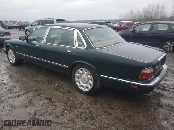 2000 Jaguar XJ with VIN SAJDA25BXYMF01667, listed as a Copart auction lot 41333495 with 102,291 mi miles and Clean Title. Bid and sale history available at DreamBid. Image 2.