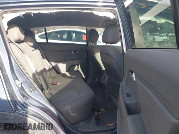 2014 Kia Sportage LX with VIN KNDPB3ACXE7548170, listed as a IAAI auction lot 41651204 with 71,280 mi miles and . Bid and sale history available at carsss.com. Image 8.