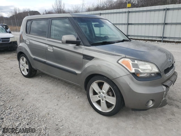 2010 Kia Soul ! with VIN KNDJT2A21A7119143, listed as a Copart auction lot 45126855 with 134,082 mi miles and Salvage Title. Bid and sale history available at carsss.com. Image 4.