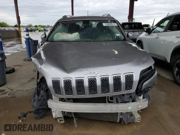 2019 Jeep Cherokee Latitude Plus with VIN 1C4PJLLN1KD119532, listed as a Copart auction lot 50131485 with 88,481 mi miles and Clean Title. Bid and sale history available at carsss.com. Image 5.