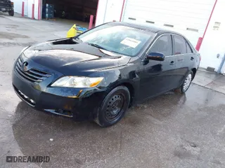 2008 Toyota Camry LE with VIN 4T1BE46KX8U792586, listed as a IAAI auction lot 41863089 with 190,976 mi miles. Bid and sale history available at carsss.com. Image 2.