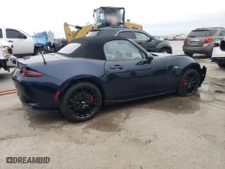 2024 Mazda MX-5 Miata Club with VIN JM1NDAC70R0607327, listed as a Copart auction lot 50199935 with 2,485 mi miles and Salvage Title. Bid and sale history available at carsss.com. Image 3.