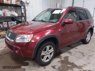 2006 Suzuki Grand Vitara Luxury with VIN JS3TD947264106126, listed as a IAAI auction lot 41961693 with 146,105 mi miles. Bid and sale history available at carsss.com. Image 17.