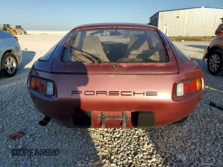 1982 Porsche 928 z VIN WP0JA0928CS822382, wystawiony jako Copart lot #86029344 z przebiegiem 131 065 mil mil oraz Tytuł czysty. Historia ofert i sprzedaży dostępna na DreamBid. Obrazek 6.