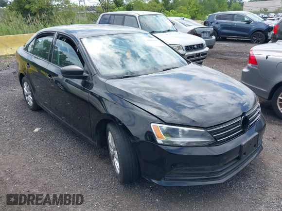 2015 Volkswagen Jetta SE with VIN 3VWD17AJ4FM238189, listed as a IAAI auction lot 42631257 with 92,561 mi miles and . Bid and sale history available at DreamBid. Image 1.