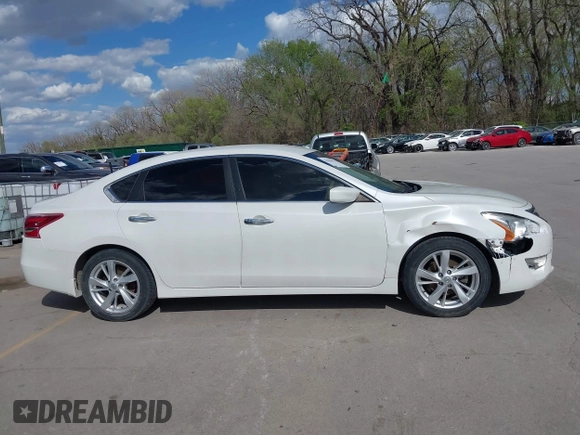 2013 Nissan Altima SL with VIN 1N4AL3AP1DC175943, listed as a IAAI auction lot 41986111 with 149,108 mi miles and . Bid and sale history available at DreamBid. Image 14.