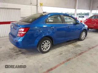 2020 Chevrolet Sonic LT z VIN 1G1JD5SB2L4138455, wystawiony jako IAAI lot #41651103 z przebiegiem 34 349 mil mil oraz . Historia ofert i sprzedaży dostępna na DreamBid. Obrazek 4.