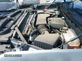 2024 Chevrolet Silverado 1500 LT z VIN 1GCPDDEK0RZ330458, wystawiony jako IAAI lot #42574148 z przebiegiem 27 507 mil mil oraz . Historia ofert i sprzedaży dostępna na DreamBid. Obrazek 19.
