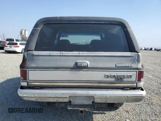 1987 Chevrolet Blazer z VIN 1GNEV18C0HF122644, wystawiony jako Copart lot #60716955 z przebiegiem 69 232 mil mil oraz Czysty tytuł • Clean title. Historia ofert i sprzedaży dostępna na DreamBid. Obrazek 6.