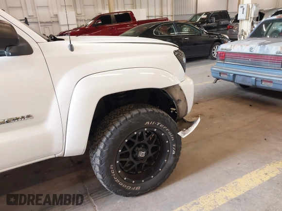 2007 Toyota Tacoma with VIN 5TELU42NX7Z435698, listed as a IAAI auction lot 42243332 with 207,618 mi miles and . Bid and sale history available at DreamBid. Image 6.