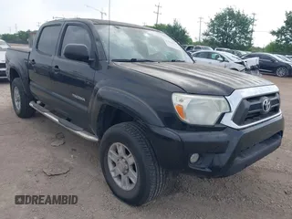 2014 Toyota Tacoma PreRunner with VIN 3TMJU4GN9EM157662, listed as a IAAI auction lot 41952359 with 109,002 mi miles and . Bid and sale history available at DreamBid. Image 1.