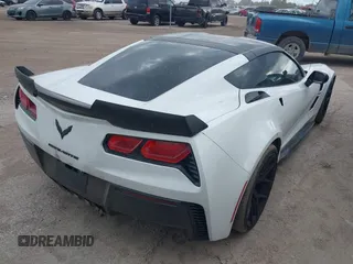 2017 Chevrolet Corvette Grand Sport 2LT z VIN 1G1YY2D77H5117595, wystawiony jako IAAI lot #40302949 z przebiegiem Nie podano mil oraz . Historia ofert i sprzedaży dostępna na DreamBid. Obrazek 4.
