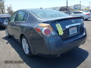 2012 Nissan Altima SR z VIN 1N4BL2AP3CN550765, wystawiony jako IAAI lot #42346648 z przebiegiem 27 913 mil mil oraz . Historia ofert i sprzedaży dostępna na DreamBid. Obrazek 3.