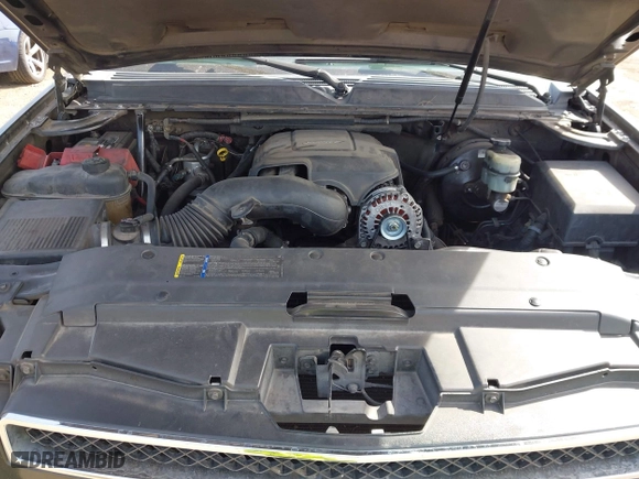 2007 Chevrolet Avalanche LTZ with VIN 3GNFK12317G113566, listed as a IAAI auction lot 41939386 with 297,959 mi miles. Bid and sale history available at carsss.com. Image 10.