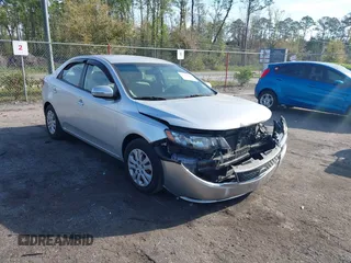 2012 Kia Forte EX with VIN KNAFU4A26C5513375, listed as a IAAI auction lot 41891066 with 181,877 mi miles. Bid and sale history available at carsss.com. Image 1.