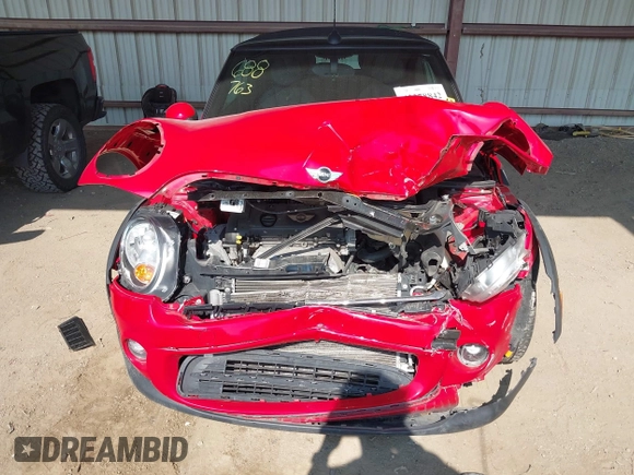 2014 MINI Convertible с VIN WMWZN3C59ET569675, выставлен на аукционе IAAI как лот 42378842 с пробегом 70 352 миль миль и . История ставок и продаж доступна на DreamBid. Изображение 6.