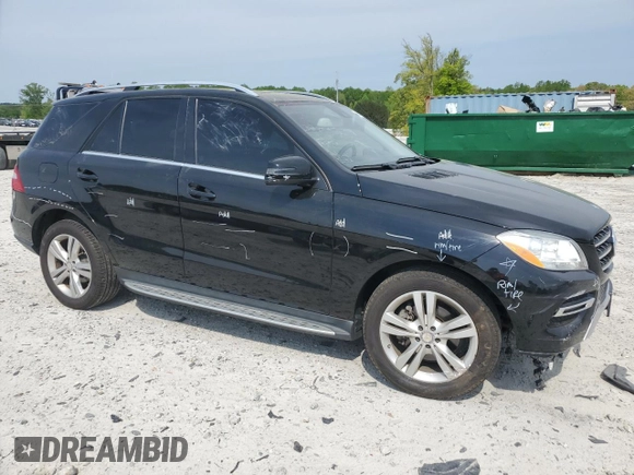 2014 Mercedes-Benz M 350 z VIN 4JGDA5HB7EA416478, wystawiony jako Copart lot #52735995 z przebiegiem 111 499 mil mil oraz Szkoda całkowita • Salvage title. Historia ofert i sprzedaży dostępna na DreamBid. Obrazek 4.