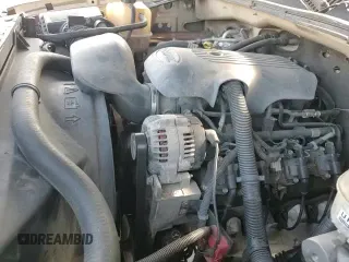 2004 Chevrolet Silverado 2500HD LS z VIN 1GCHC23U54F121873, wystawiony jako Copart lot #82857224 z przebiegiem Nie podano mil oraz Szkoda całkowita • Salvage title. Historia ofert i sprzedaży dostępna na DreamBid. Obrazek 13.