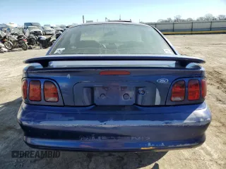 1997 Ford Mustang with VIN 1FALP404XVF156625, listed as a Copart auction lot 43497705 with 194,551 mi miles and Salvage Title. Bid and sale history available at carsss.com. Image 6.