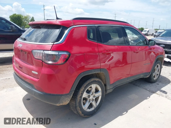 2024 Jeep Compass Latitude с VIN 3C4NJDBN4RT604668, выставлен на аукционе IAAI как лот 42708921 с пробегом 40 072 миль миль и . История ставок и продаж доступна на DreamBid. Изображение 4.