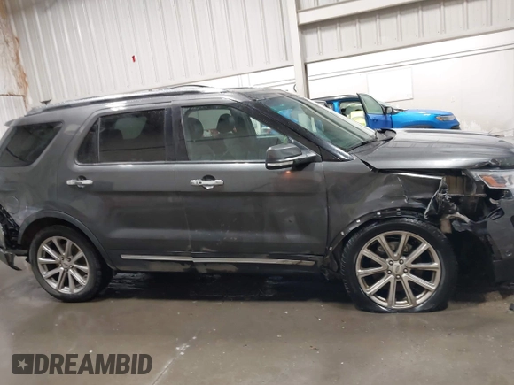 2016 Ford Explorer Limited with VIN 1FM5K8FH6GGC05749, listed as a IAAI auction lot 41409560 with 95,009 mi miles. Bid and sale history available at carsss.com. Image 14.