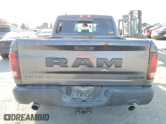 2016 Ram 1500 Rebel z VIN 1C6RR7YT6GS211830, wystawiony jako Copart lot #71652014 z przebiegiem 56 512 mil mil oraz Szkoda całkowita • Salvage title. Historia ofert i sprzedaży dostępna na DreamBid. Obrazek 6.