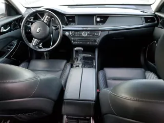 2018 Kia Cadenza Limited with VIN KNALC4J11J5101178, listed as a Copart auction lot 75895184 with 68,632 mi miles and Salvage Title. Bid and sale history available at carsss.com. Image 8.
