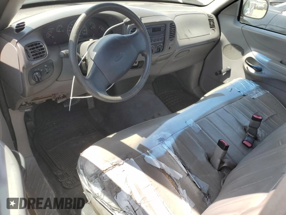 1997 Ford F-150 z VIN 1FTDF1722VKA23000, wystawiony jako Copart lot #59221975 z przebiegiem 182 352 mil mil oraz Czysty tytuł • Clean title. Historia ofert i sprzedaży dostępna na DreamBid. Obrazek 8.