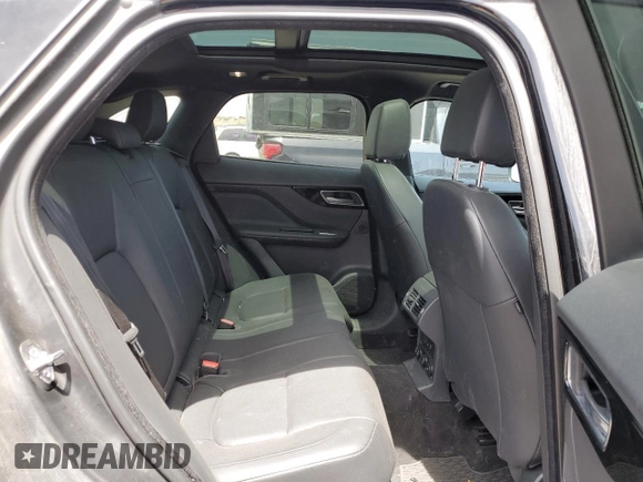 2017 Jaguar F-Pace 35t Premium with VIN SADCJ2BV2HA497819, listed as a Copart auction lot 55404655 with 139,478 mi miles and Clean Title. Bid and sale history available at DreamBid. Image 10.