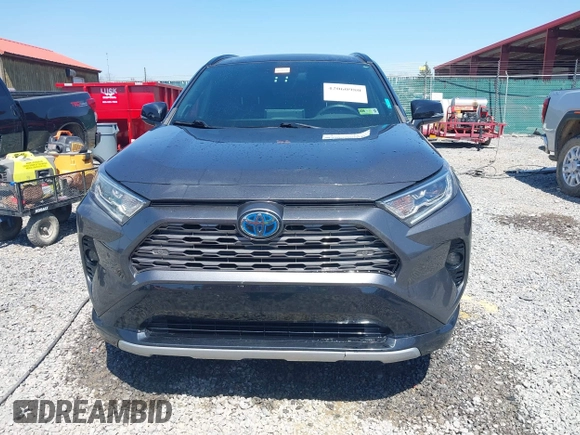 2021 Toyota RAV4 Hybrid XSE z VIN 4T3E6RFV4MU058397, wystawiony jako IAAI lot #42060980 z przebiegiem 236 612 mil mil oraz . Historia ofert i sprzedaży dostępna na DreamBid. Obrazek 12.